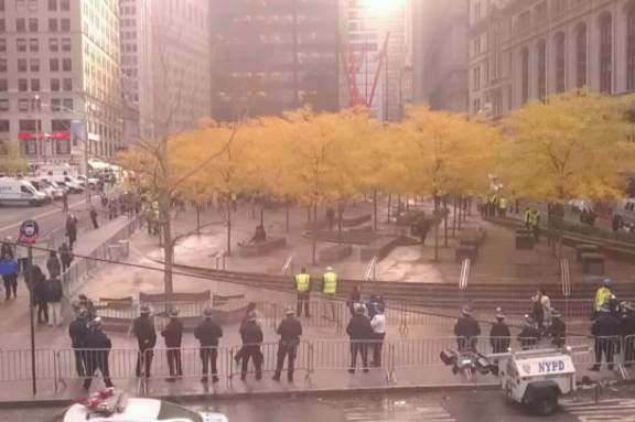 Photograph by NewYorkist on Twitter: "Zuccotti Park cleared, as seen from second floor of Burger King"